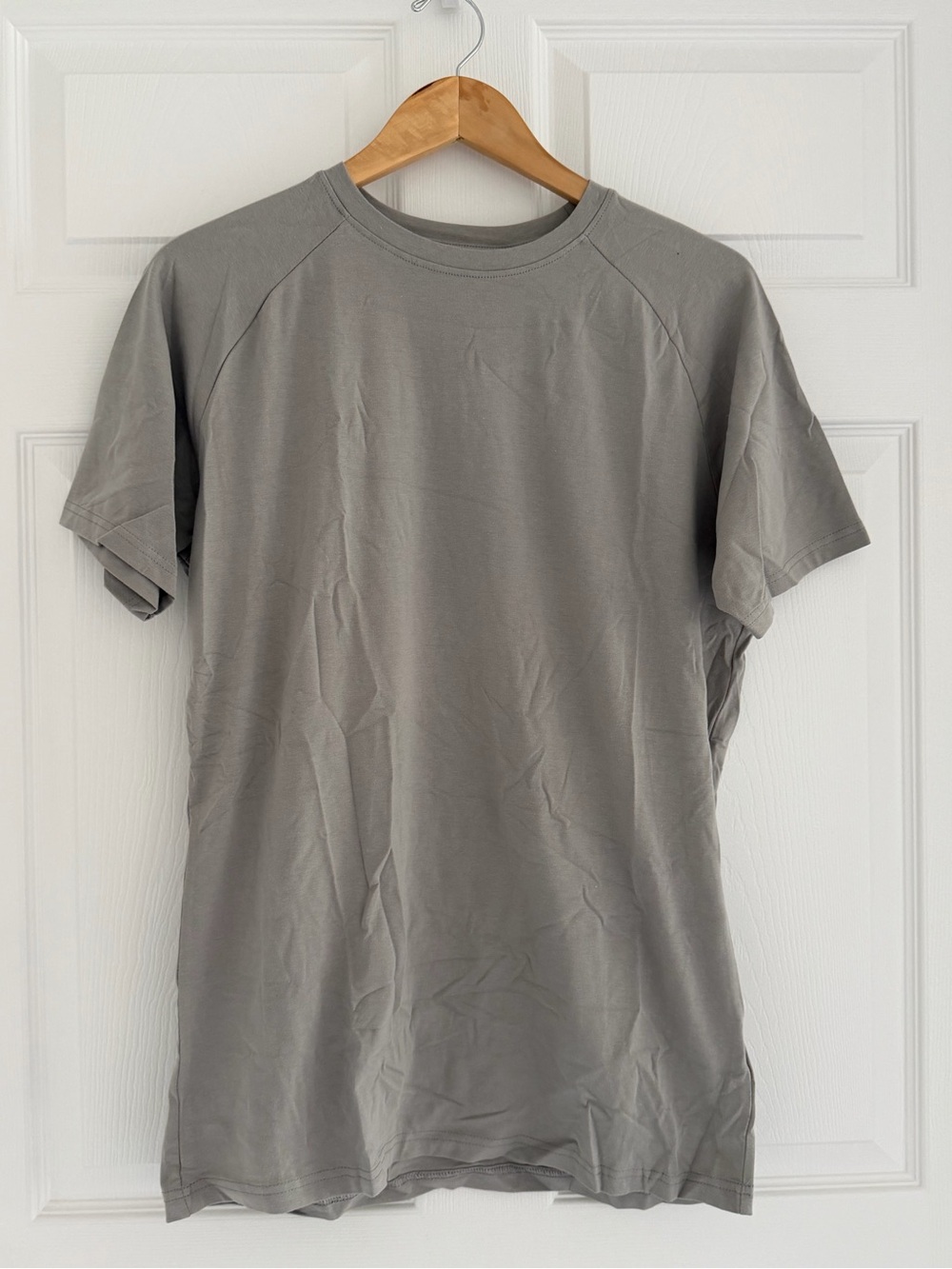 Tailored Athlete Men's Crewneck T-Shirt - Gray